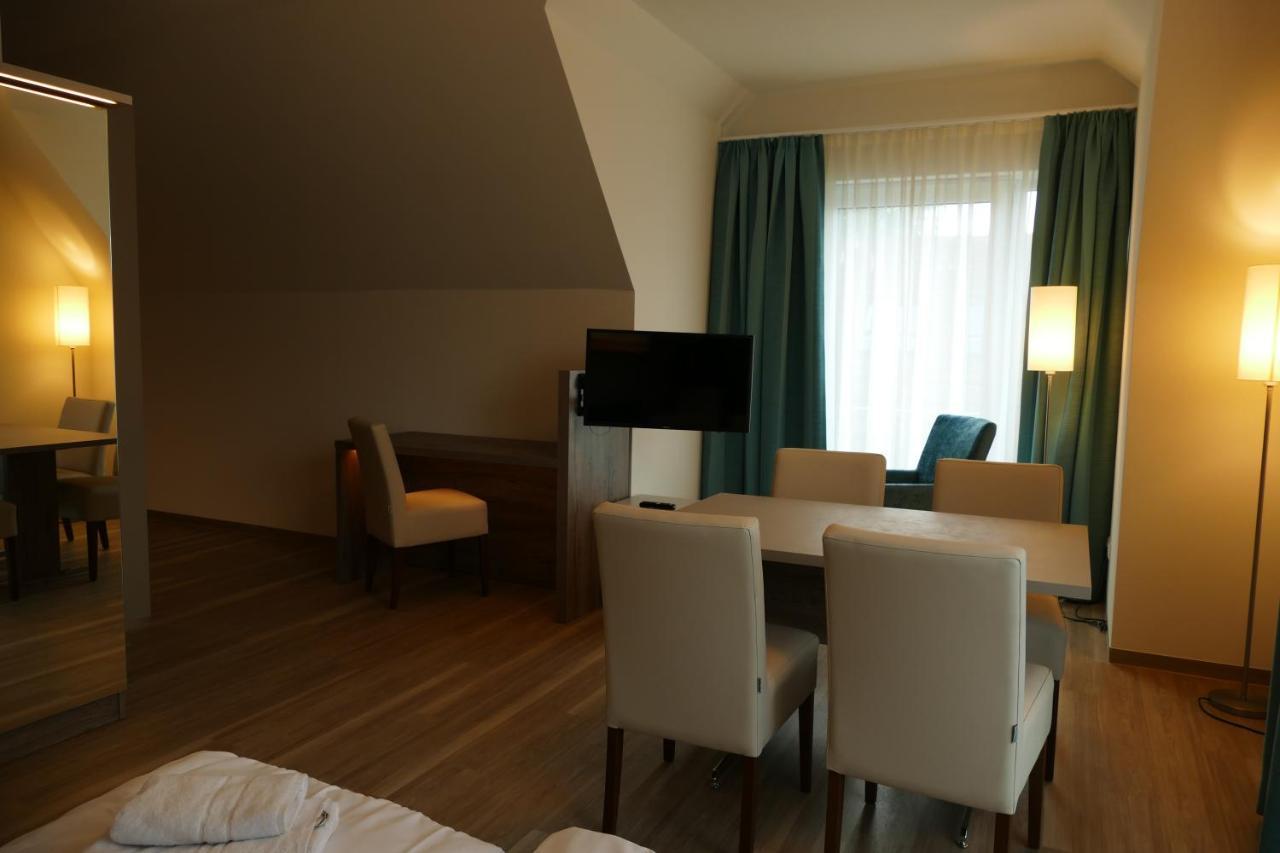 Meyn'S Apartments & Hotel 索尔陶 外观 照片