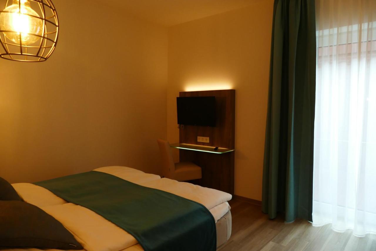 Meyn'S Apartments & Hotel 索尔陶 外观 照片