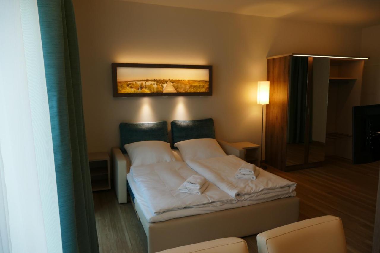 Meyn'S Apartments & Hotel 索尔陶 外观 照片