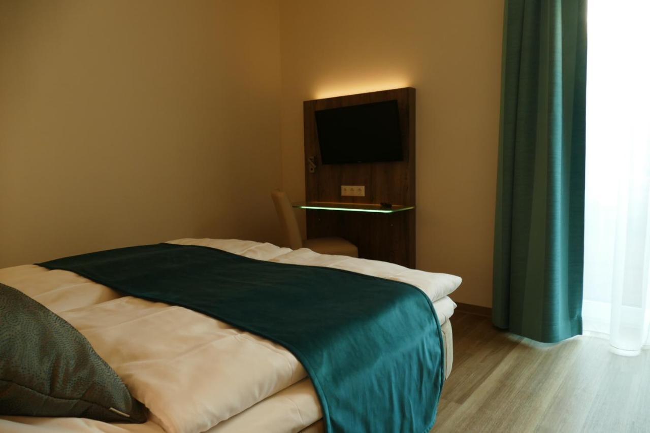 Meyn'S Apartments & Hotel 索尔陶 外观 照片