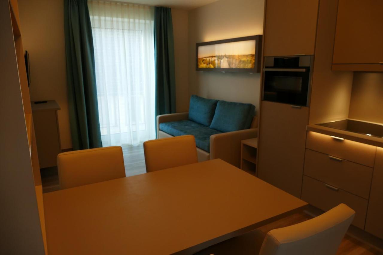 Meyn'S Apartments & Hotel 索尔陶 外观 照片